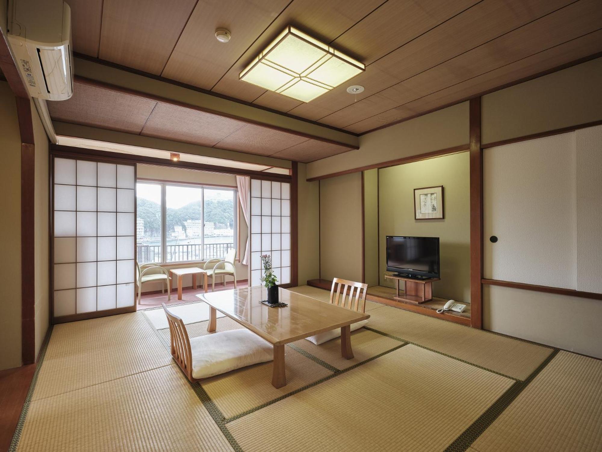 Manseiro Hotel Nachikatsuura Exterior photo